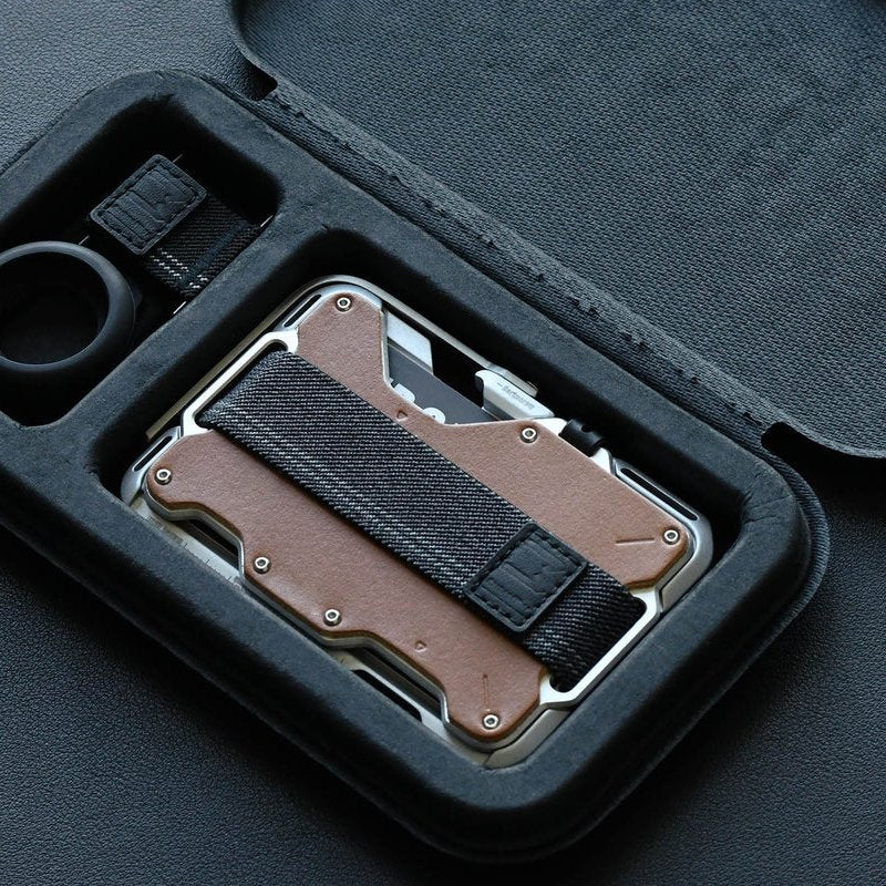 Multi-Tool Magnetic MagSafe Leather Wallet - Main Image