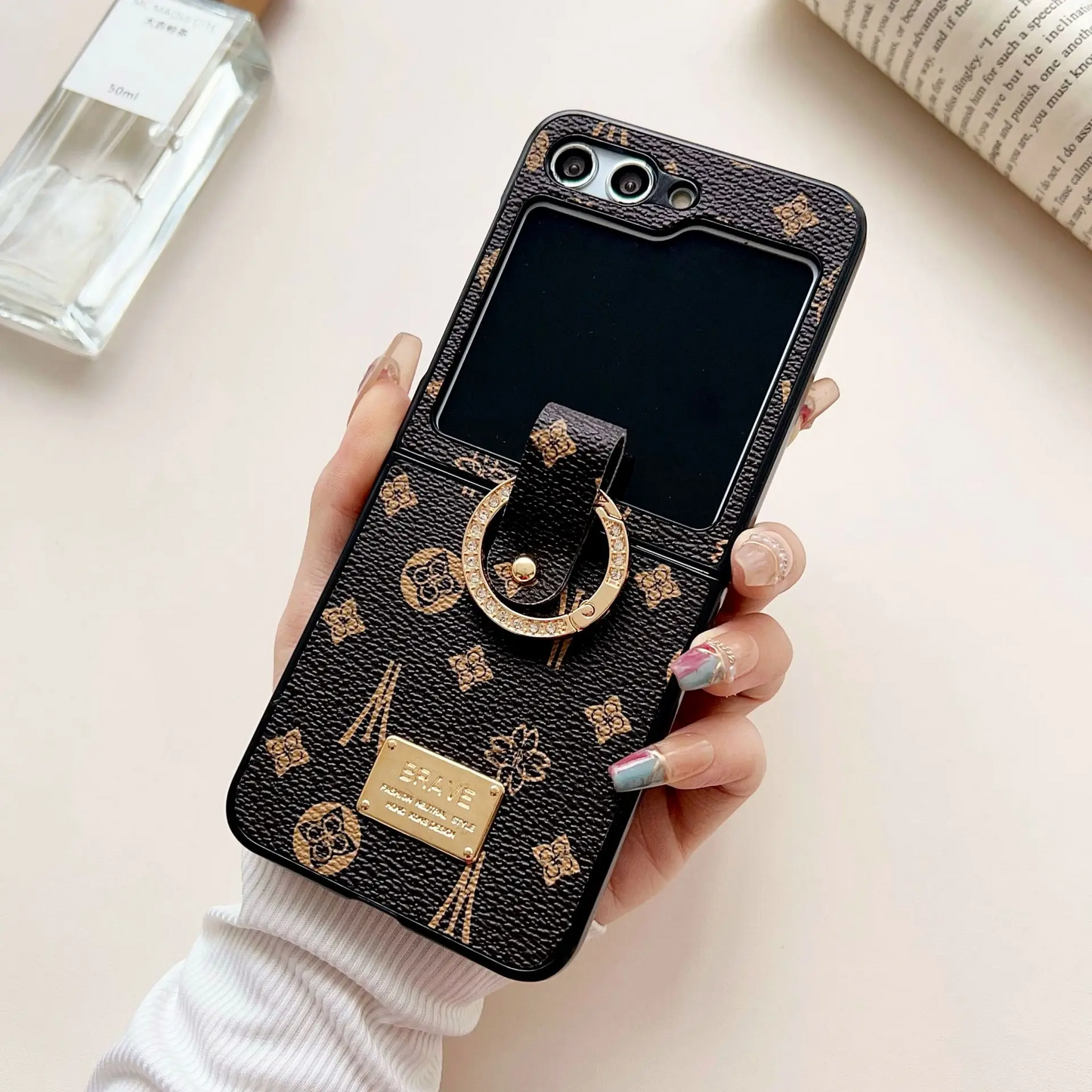 Galaxy Z Flip6 Bracelet Fold Luxe Leather Case
