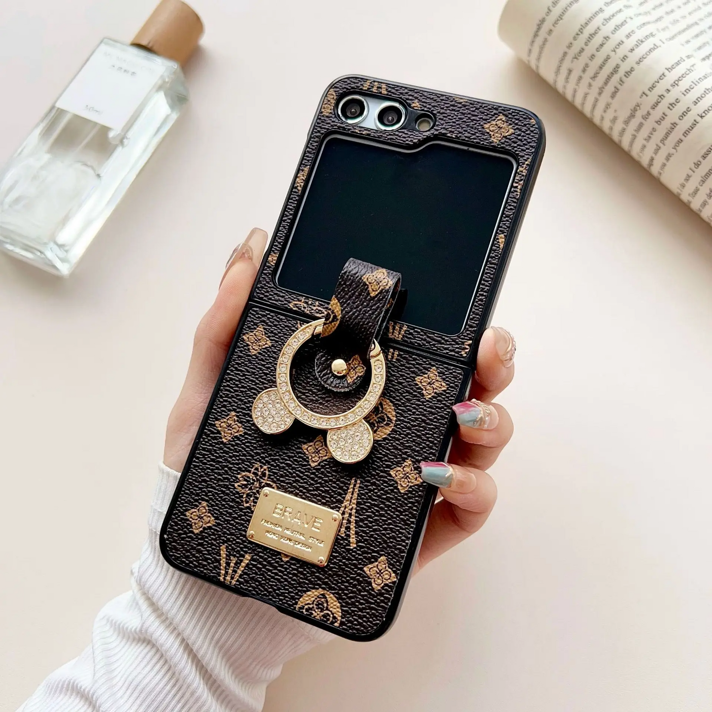 Galaxy Z Flip6 Bracelet Fold Luxe Leather Case