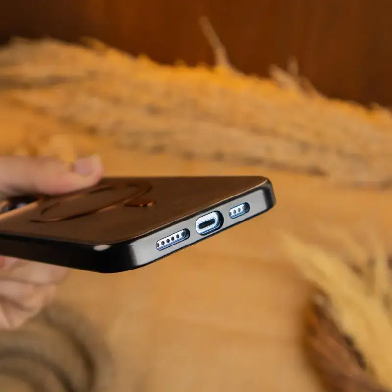 Classic Fine-Grain Leather Armor Case - iPhone