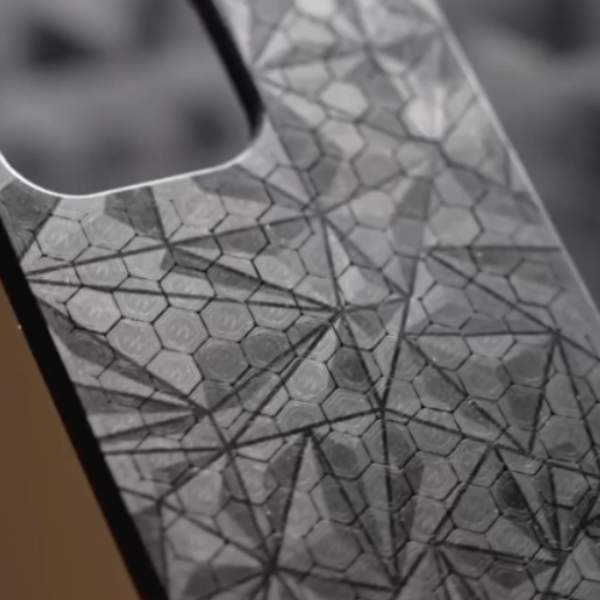 Innovative Hexa Triangle Flex Case - iPhone