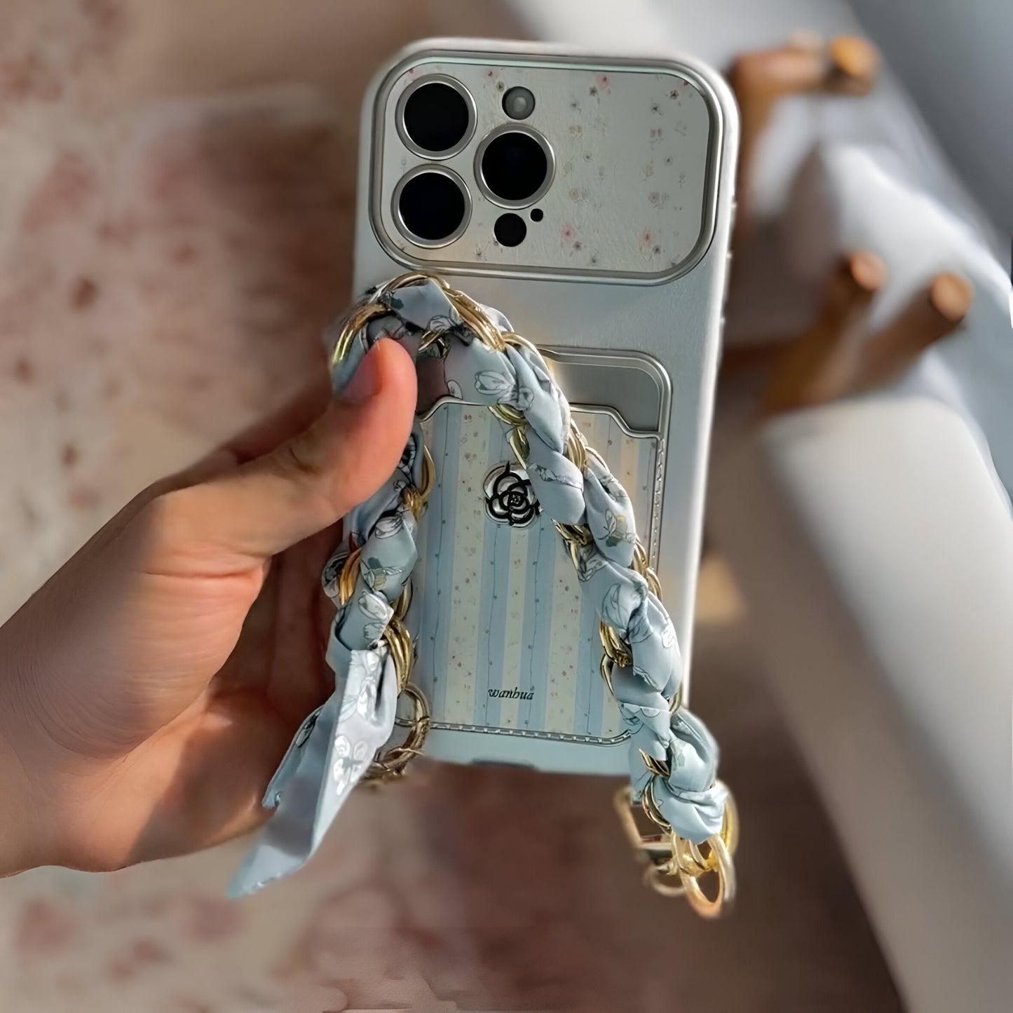 Graceful Strap Card Case