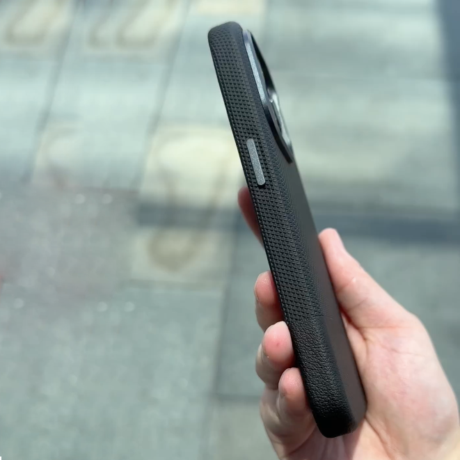 Elegant Midnight Fine Leather Case - iPhone