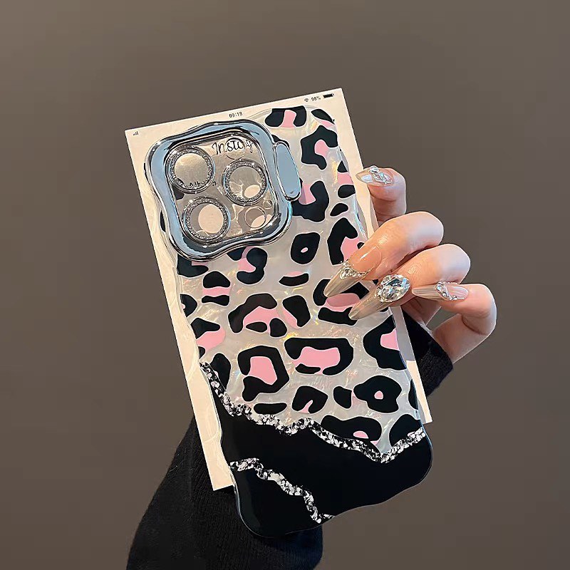 Leopard Design Stand Case with Charm