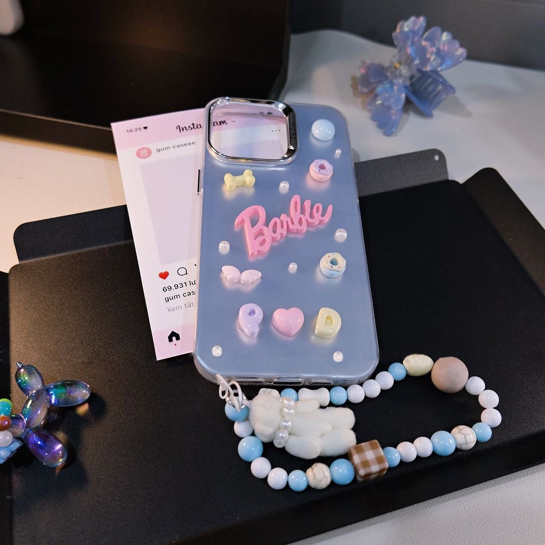 Chic Cartoon Charm Case - iPhone