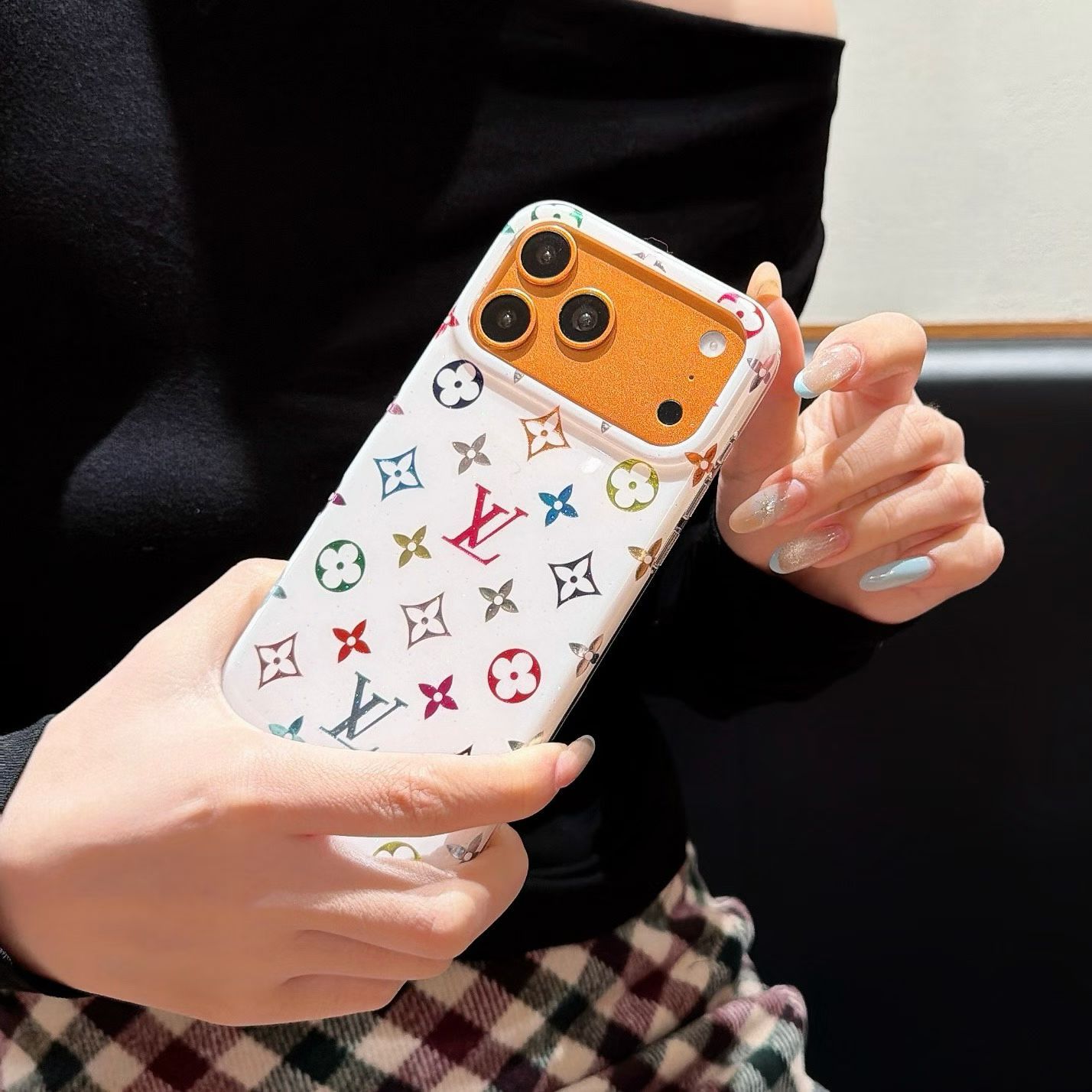 Royal Icon Print Clear Back Case