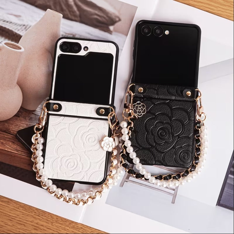 Galaxy Z Flip Series Pearl Petal Handle Charm Case