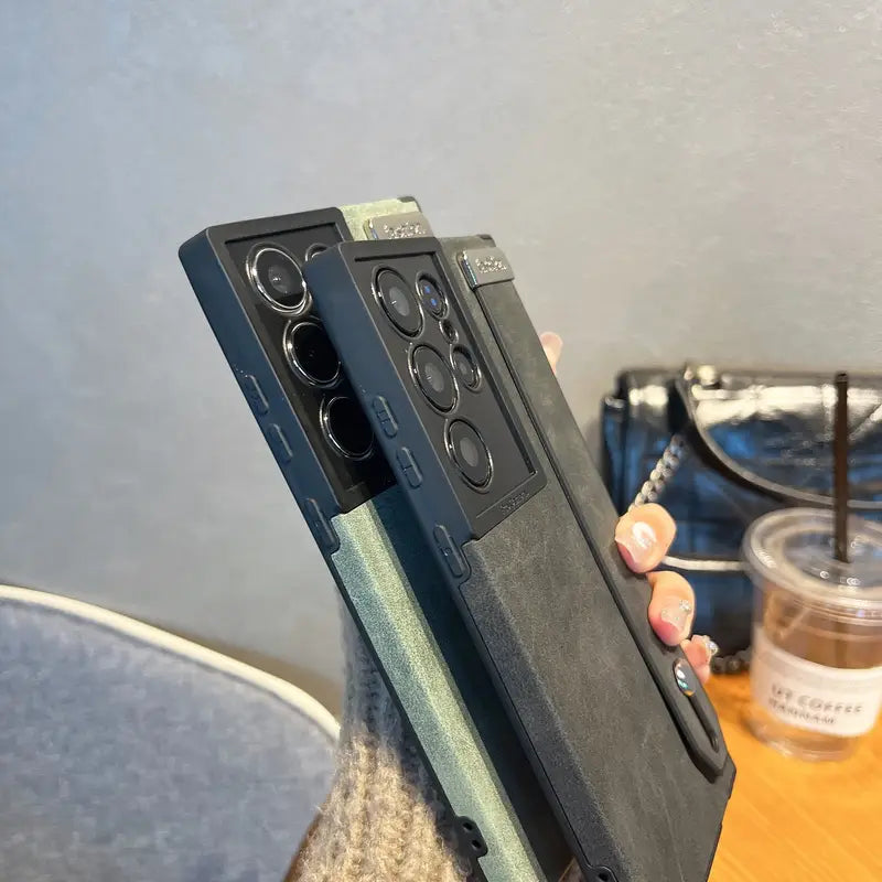 Retro Monochrome Phone Case - Samsung