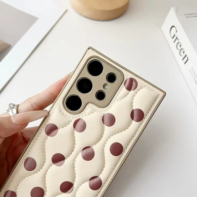 Polka Dot Chic With Leather Wristband - Samsung