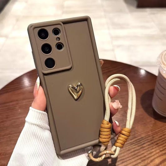Chic Matte Heart Design Case