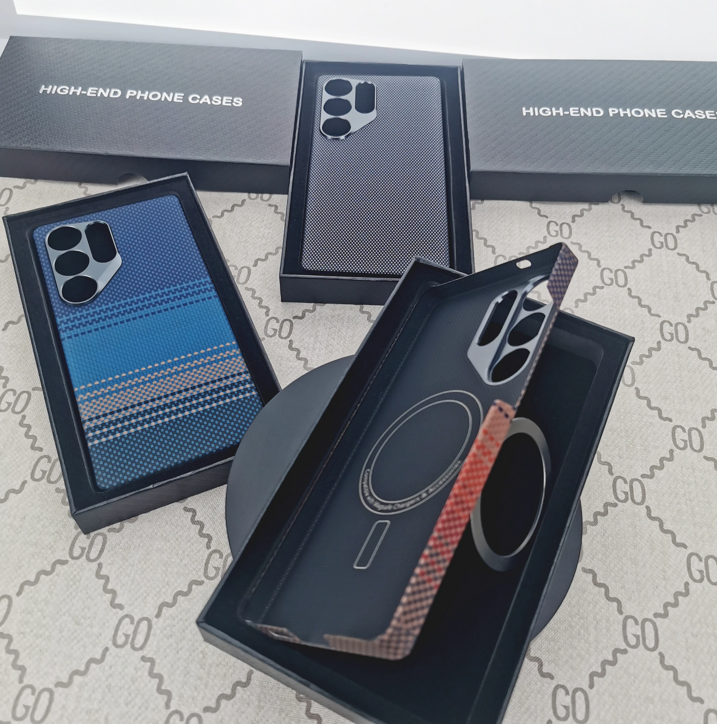 Galaxy S25 Ultra Slim Aramid Carbon Fiber Magnetic Charging Case