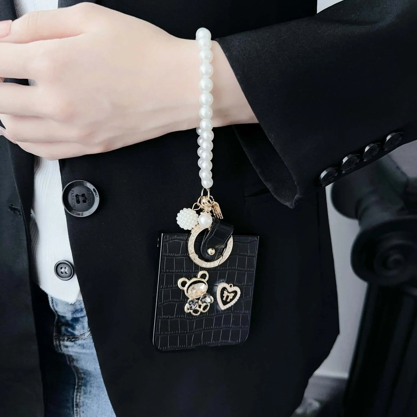 Luxury Pearl Charm Case