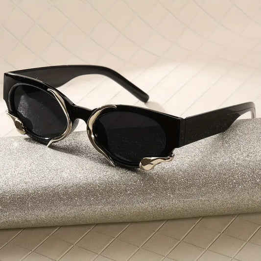 Snake Chic Oval Frame Sunglasses