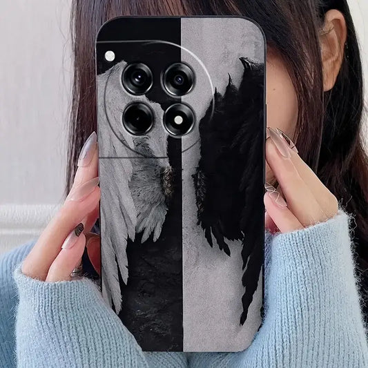 Artistic Black & White Winged Case - OnePlus