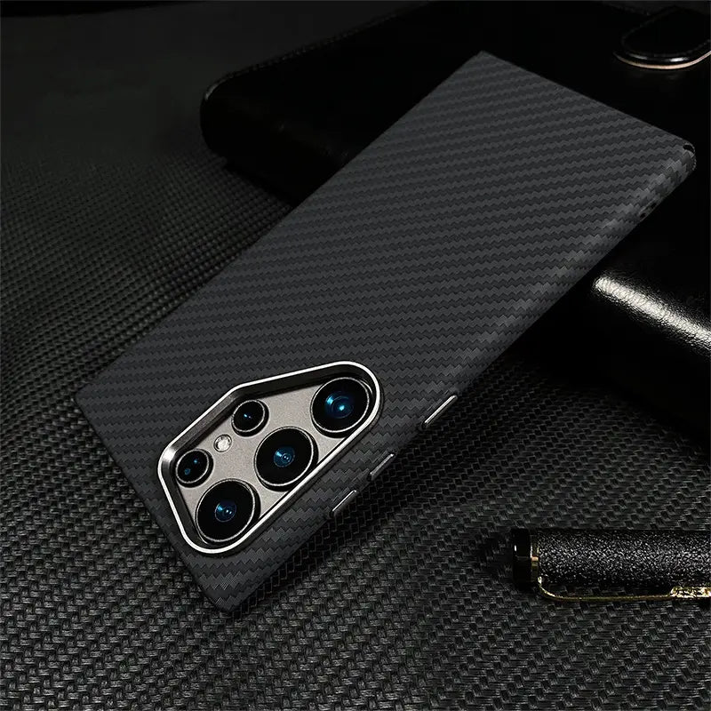 Resilient Thin Carbon Texture Magsafe Case - Samsung