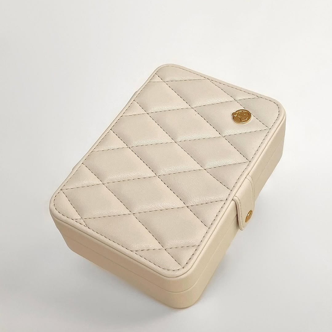 Elegant Quilted Jewelry Organizer Box