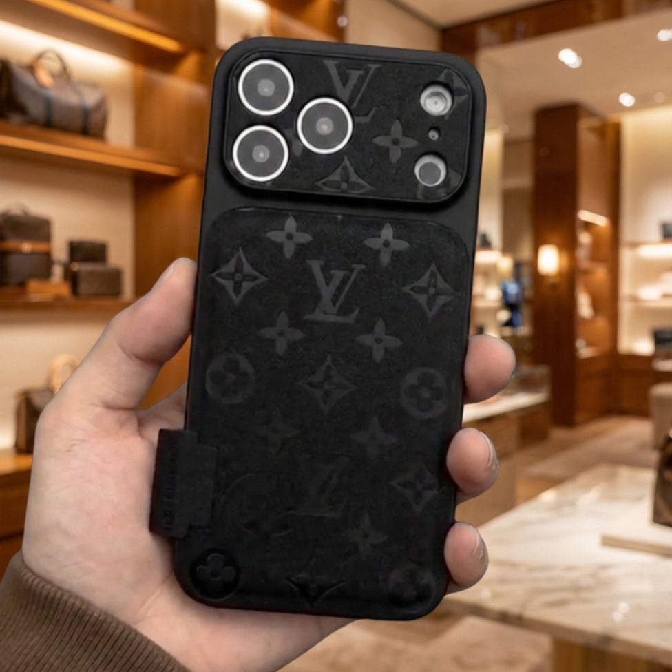 Louis Dark Signature Case