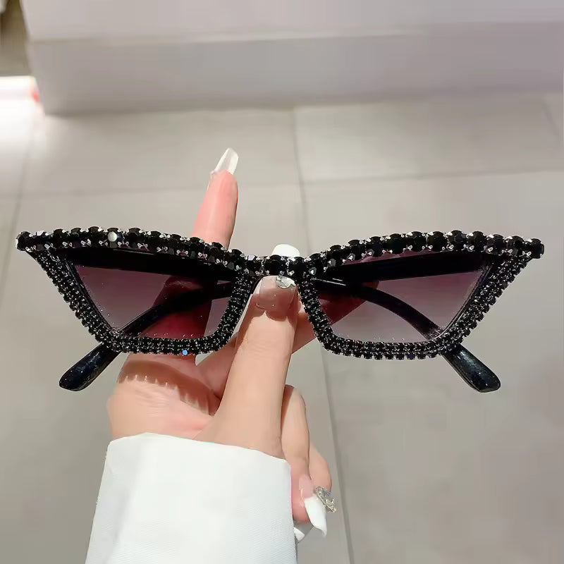Diamond Rim Retro Statement Shades