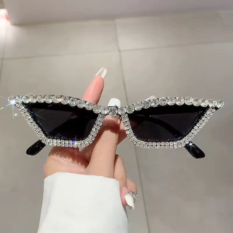 Diamond Rim Retro Statement Shades