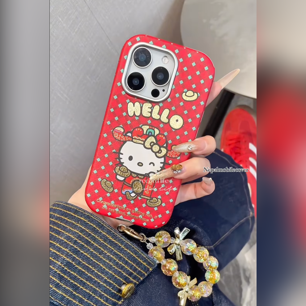 Hello Kitty Case With Charm Bracelet