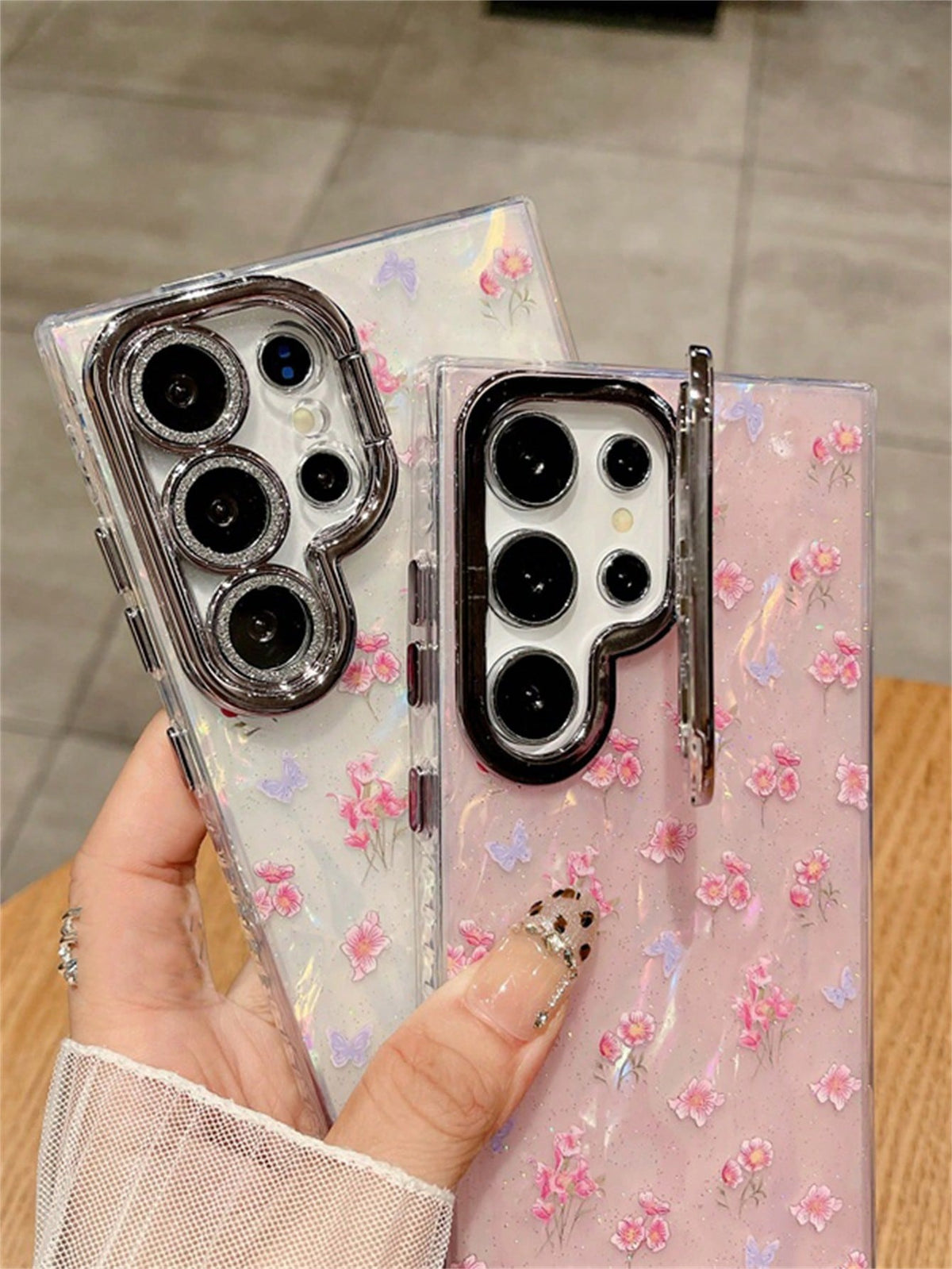Petal Gleam Flip Lens Stand Case