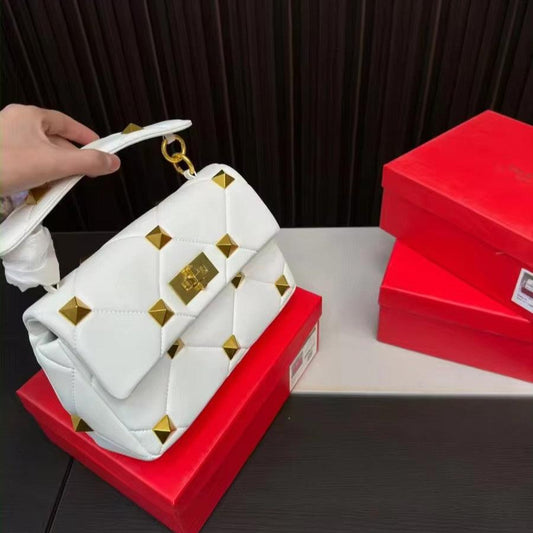 Fashion Chain Rivet Shoulder Bag