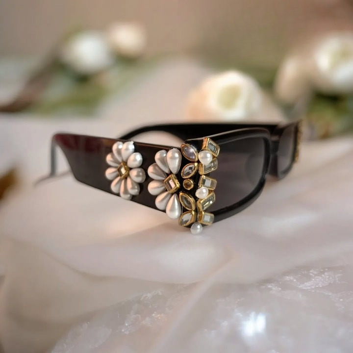 Elegance Jewel Trimmed Sunglasses