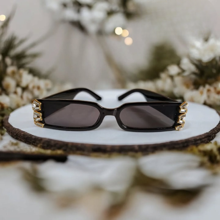 Elegance Jewel Trimmed Sunglasses
