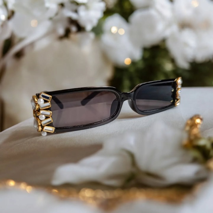 Elegance Jewel Trimmed Sunglasses