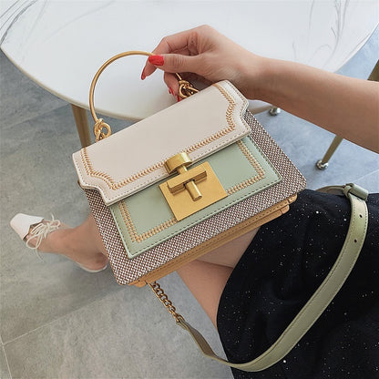 Vintage Lock Detail Shoulder Bag