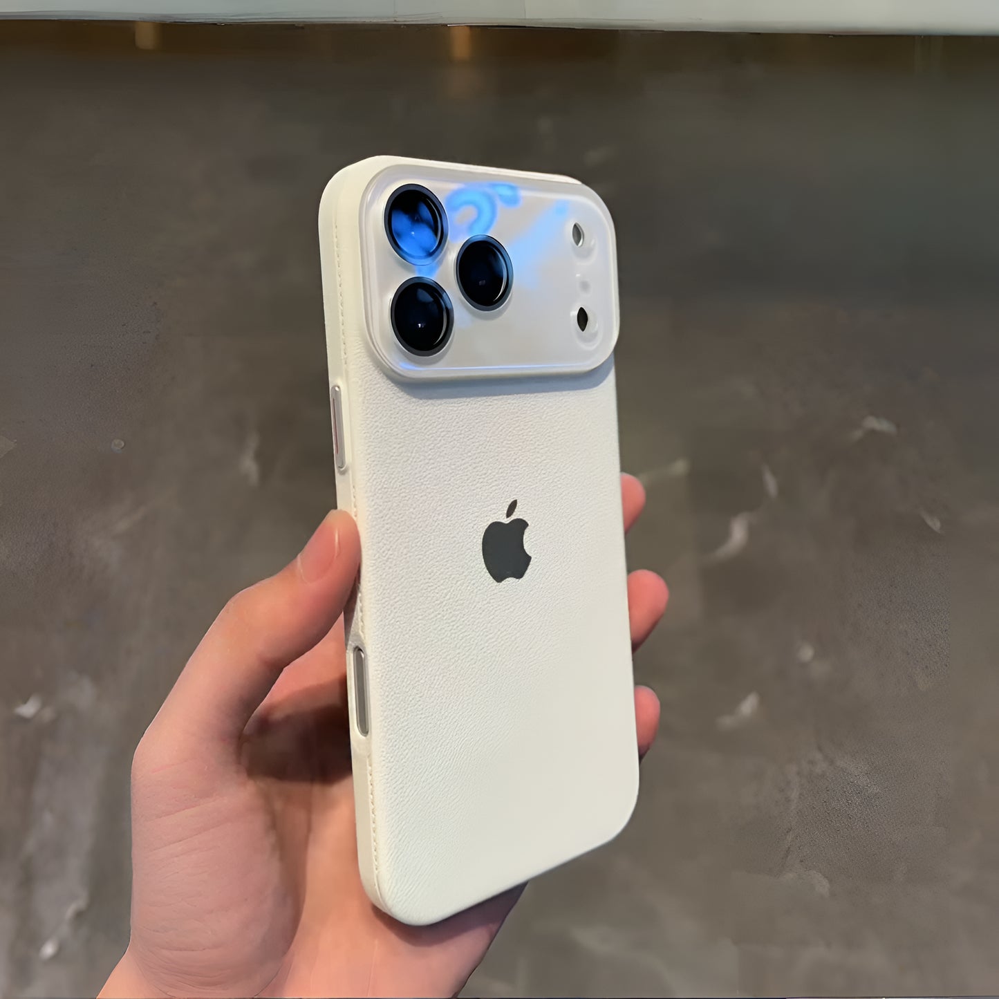 Sleek Ivory Smooth Luxe Case