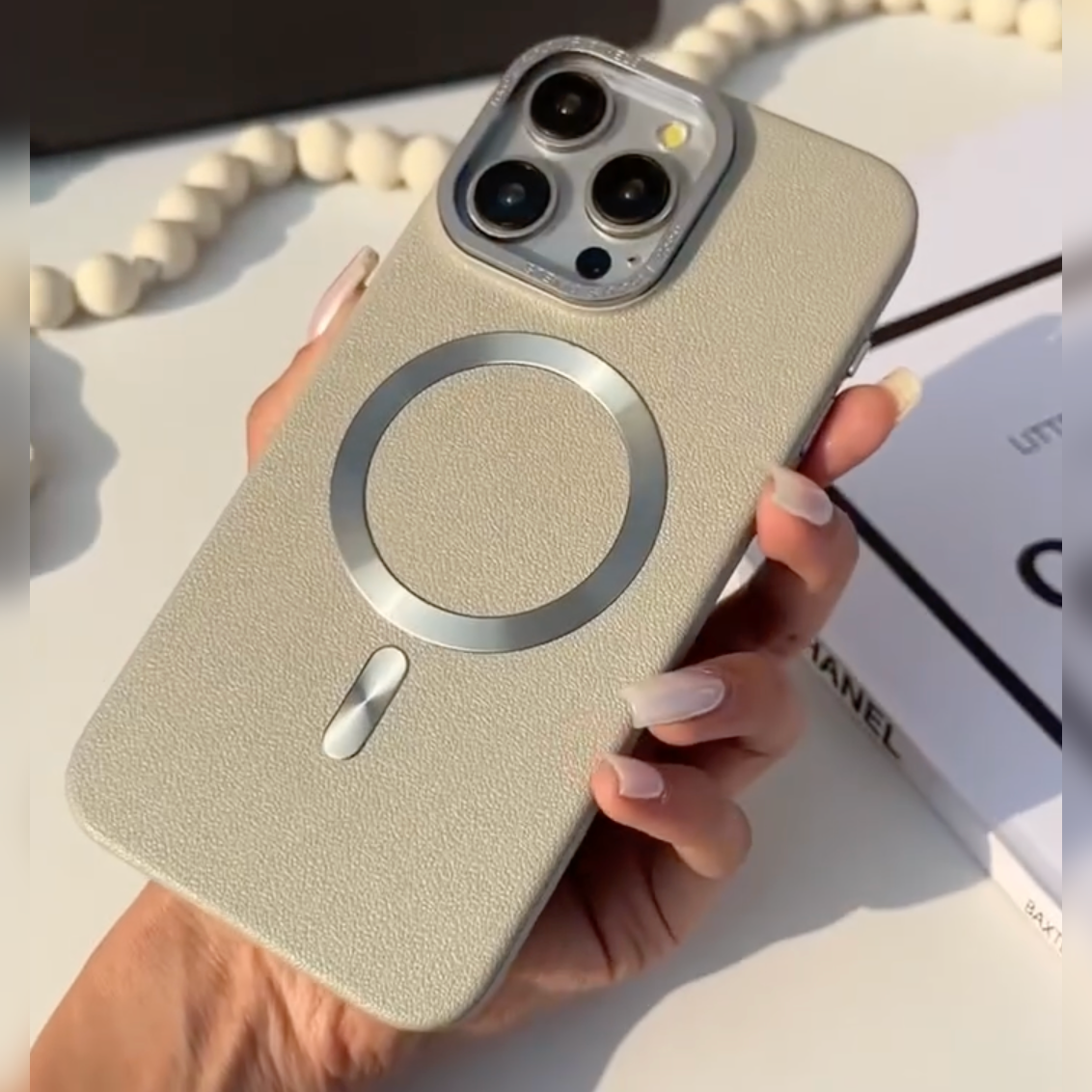 Refined Textured Leather Magsafe Case - iPhone