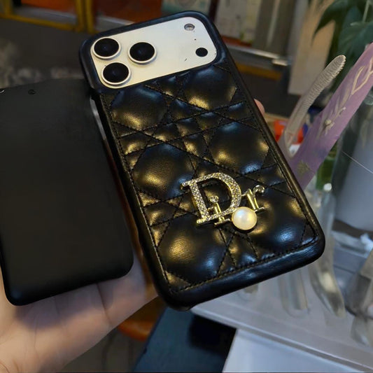 Classic Couture Leather Case