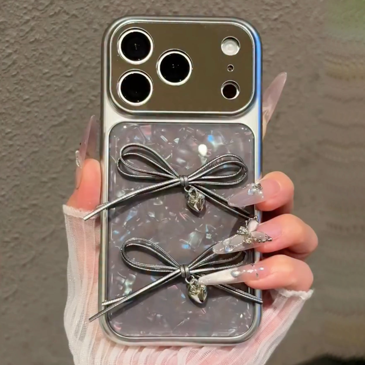 Glossy Pearl Bow Case