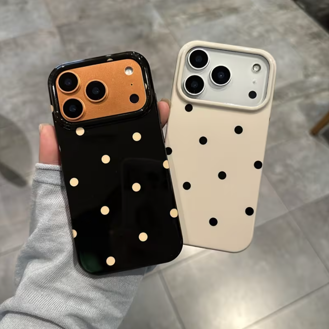 Minimalist Polka Dot Phone Case Suitable for iPhone