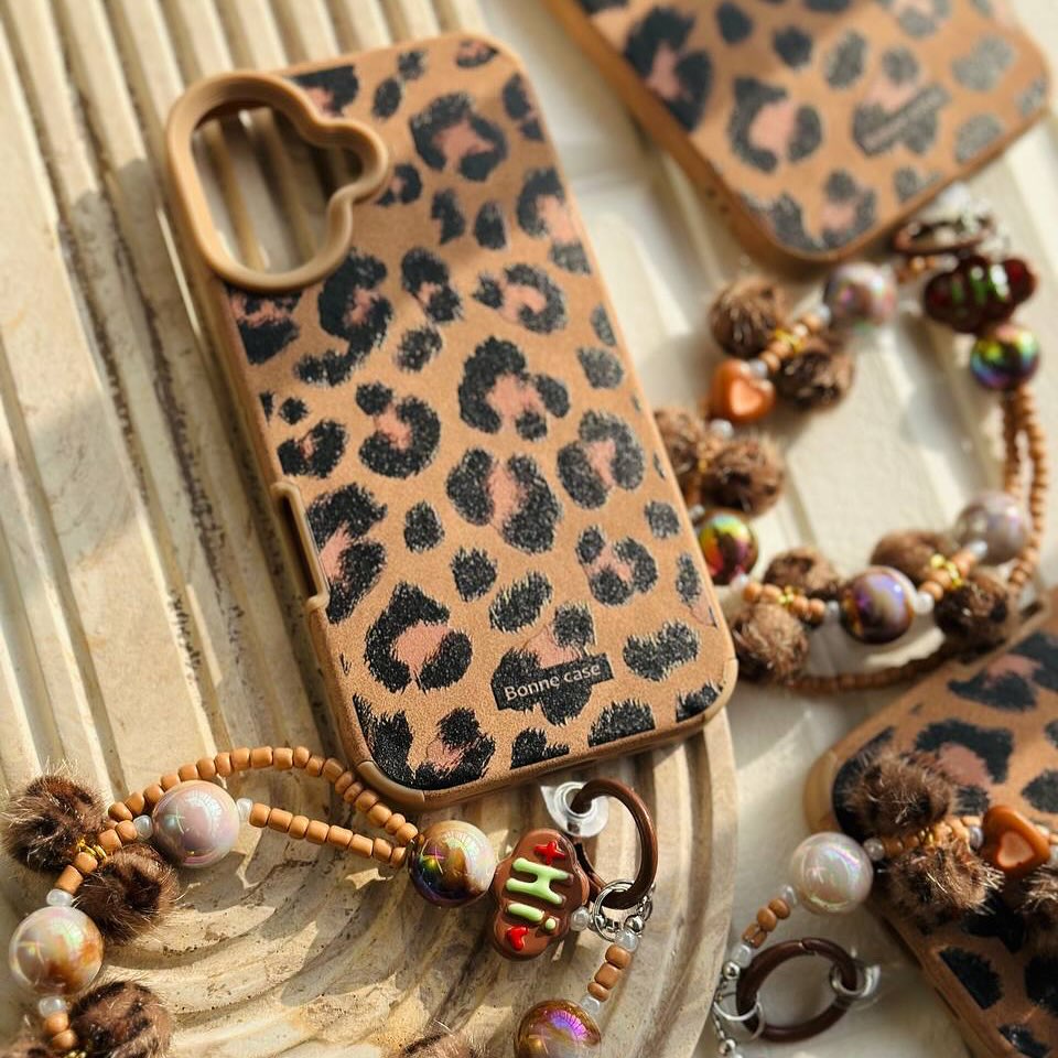 Exotic Leopard Charm Phone Case