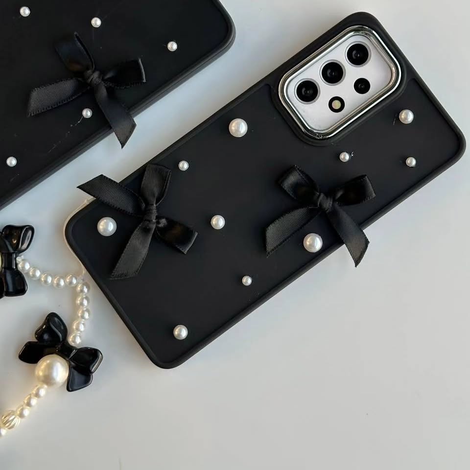 Elegant Pearl Bow Case With Charm - Samsung