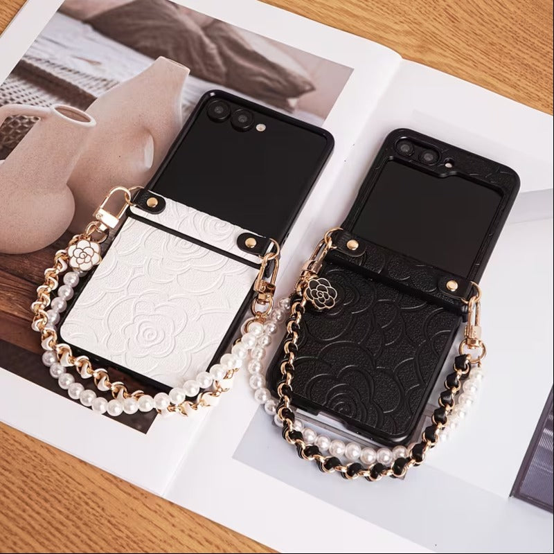Galaxy Z Flip Series Pearl Petal Handle Charm Case