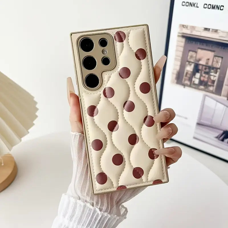 Polka Dot Chic With Leather Wristband - Samsung