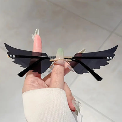 Wing-Shaped Fashion Sunglasses