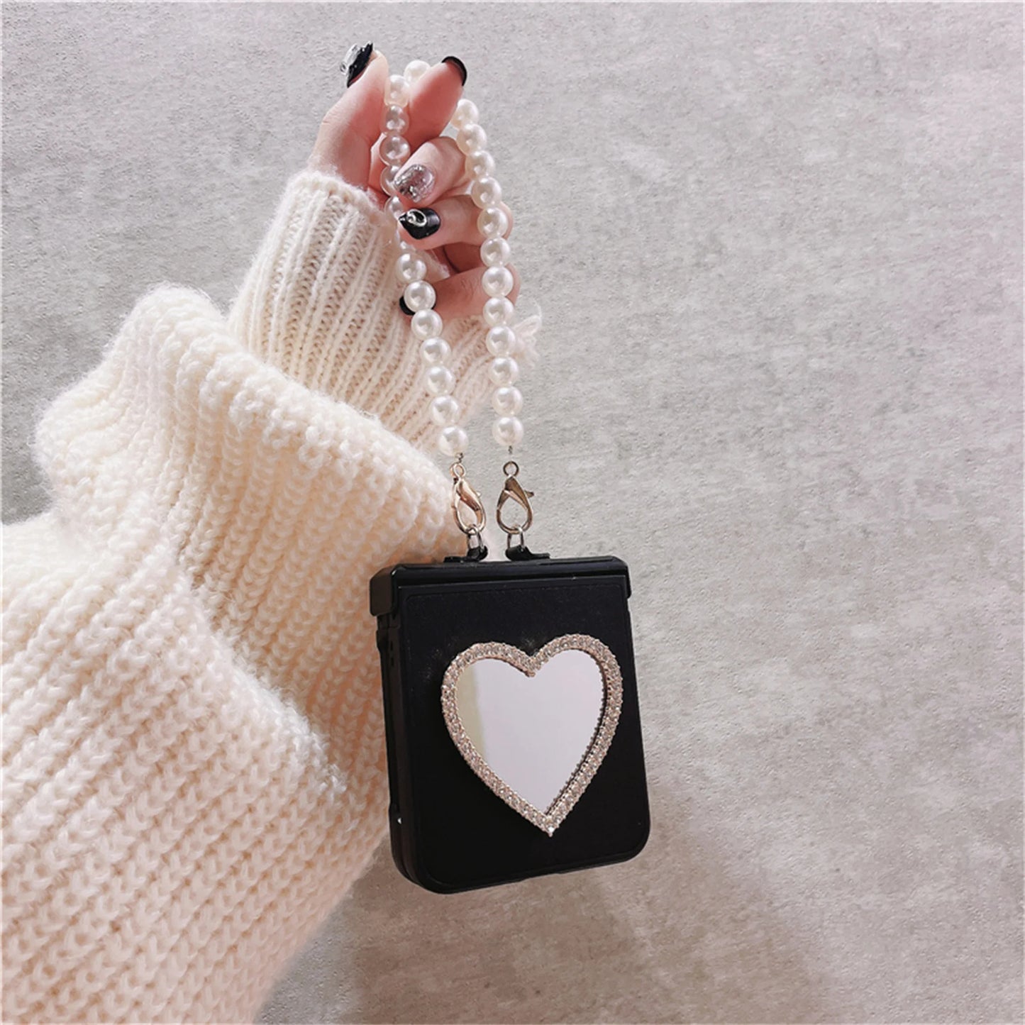 Radiant Rhinestone Heart Mirror Case - Samsung