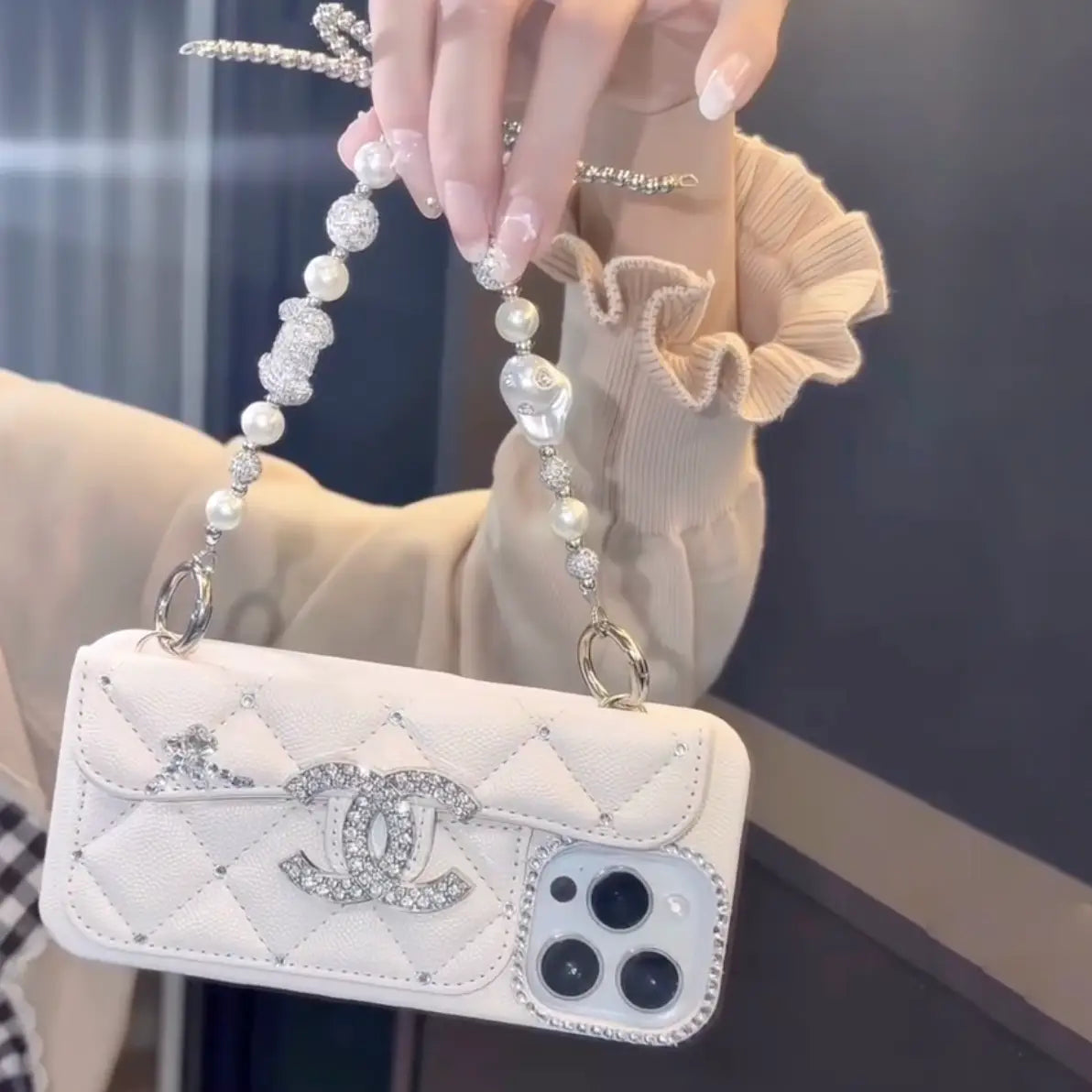 Diamond Quilted Pearl Strap Case