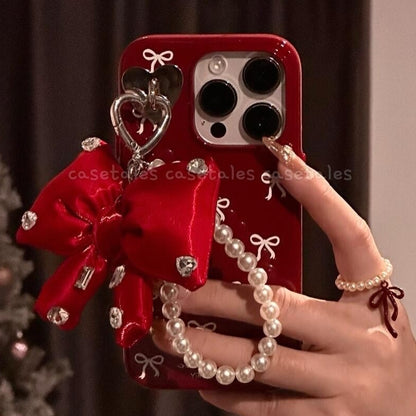 Elegant Knot Case with Delicate Charm