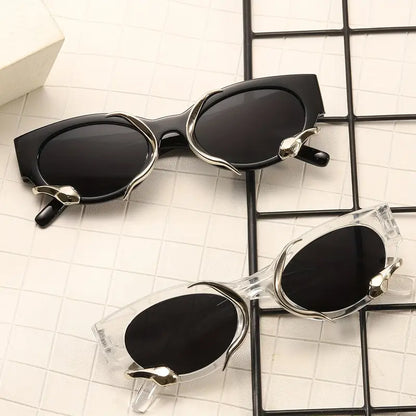Snake Chic Oval Frame Sunglasses