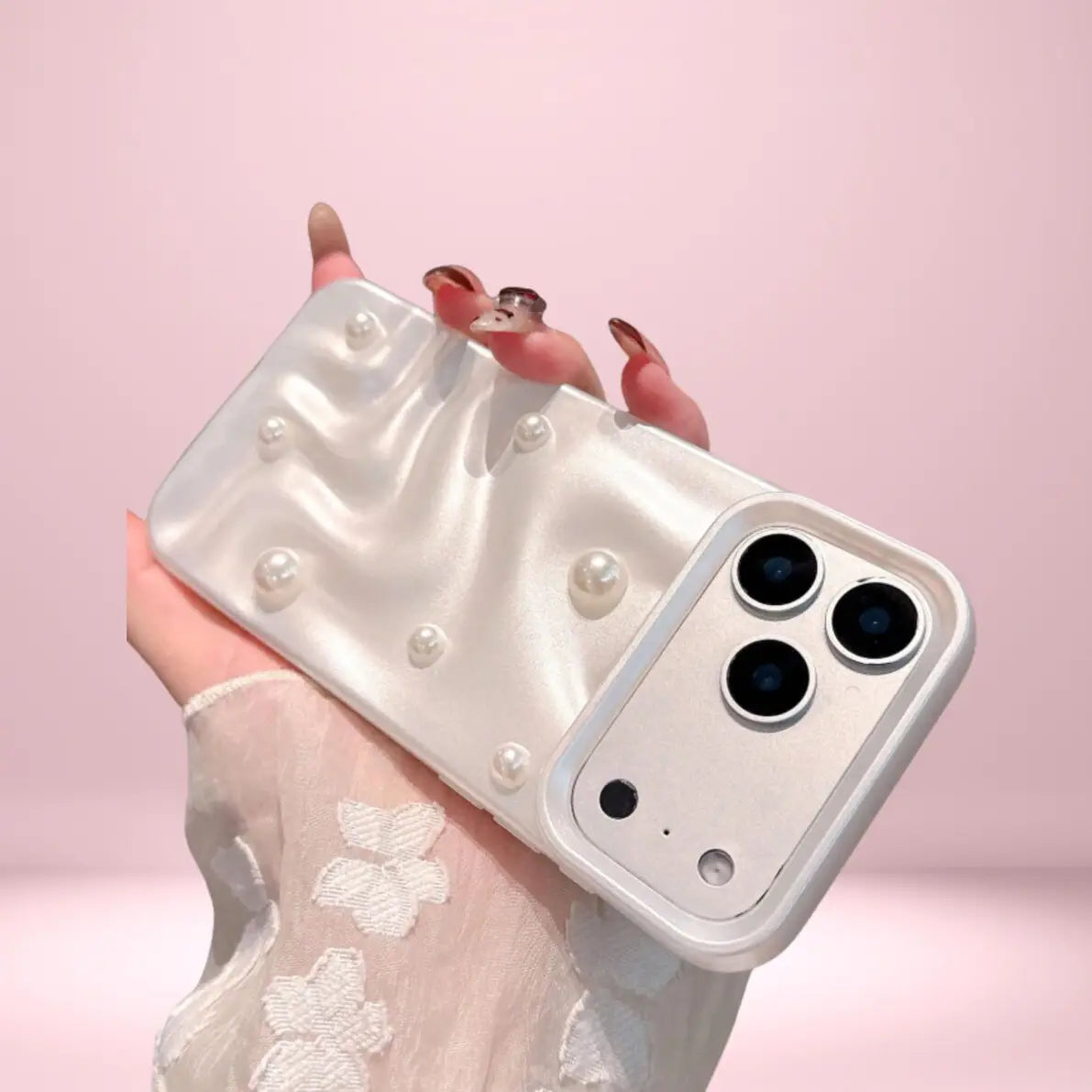 Moonlit Pearl Veil Elegance Case