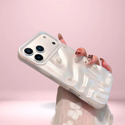 Moonlit Pearl Veil Elegance Case