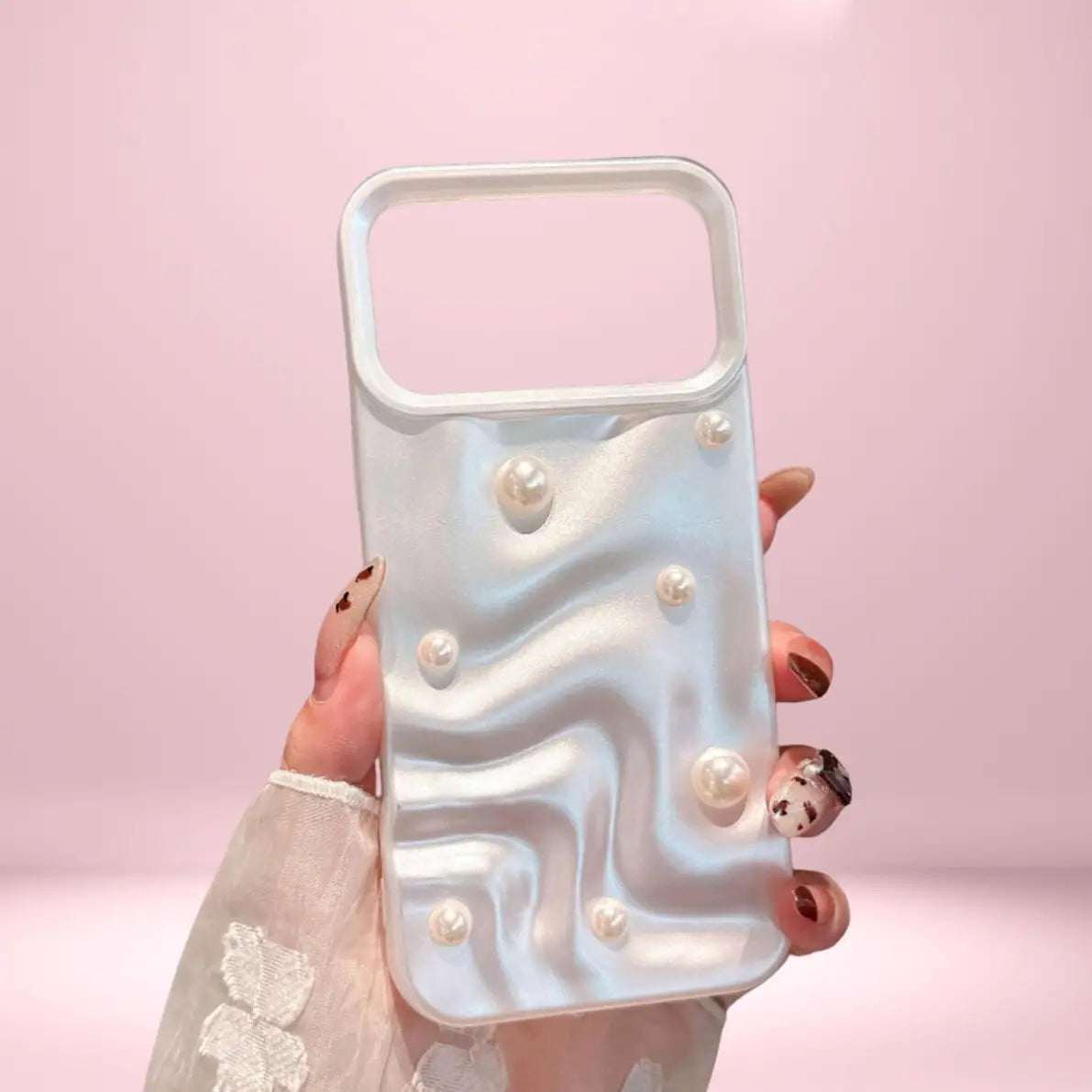 Moonlit Pearl Veil Elegance Case