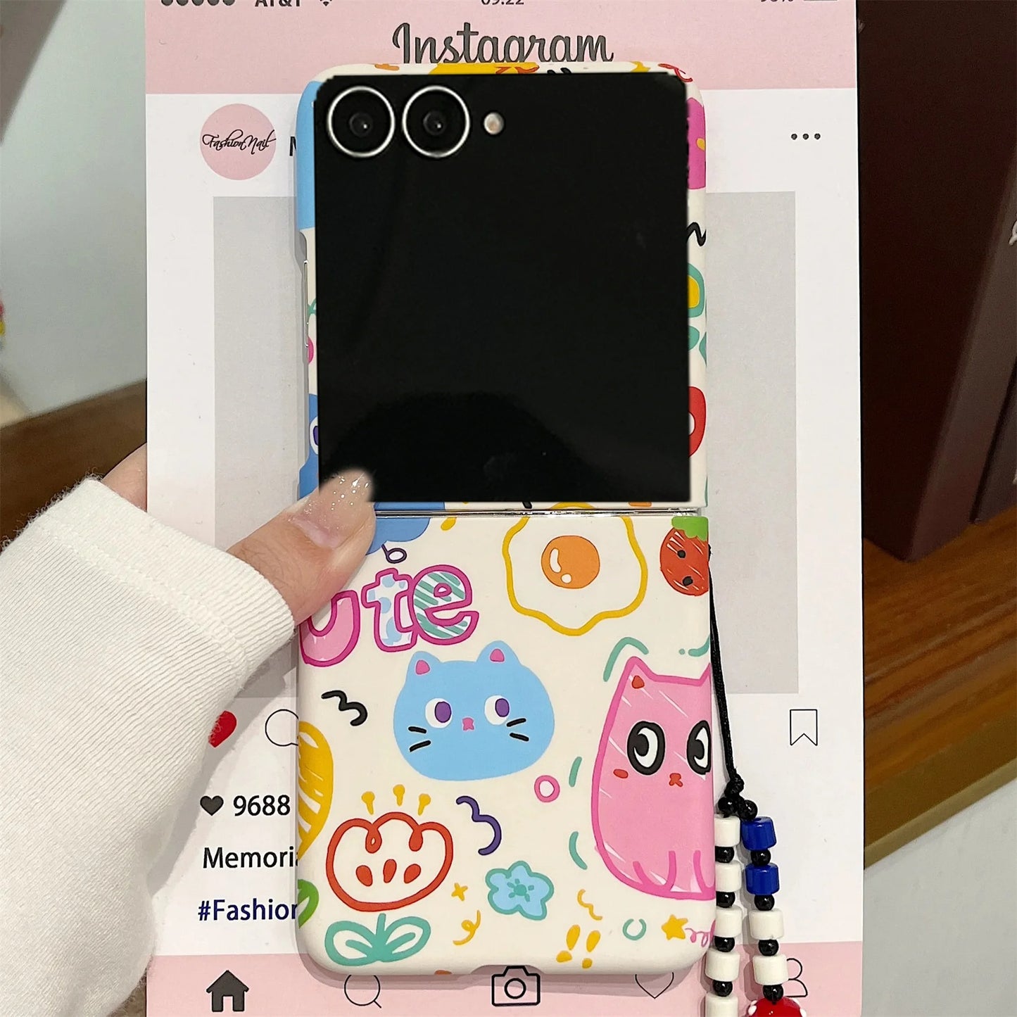 Galaxy Z Flip Series Cute Scribble Art Beaded Charm Case