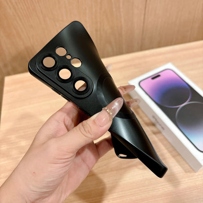 Atlas Grip Matte Touch MagSafe Case