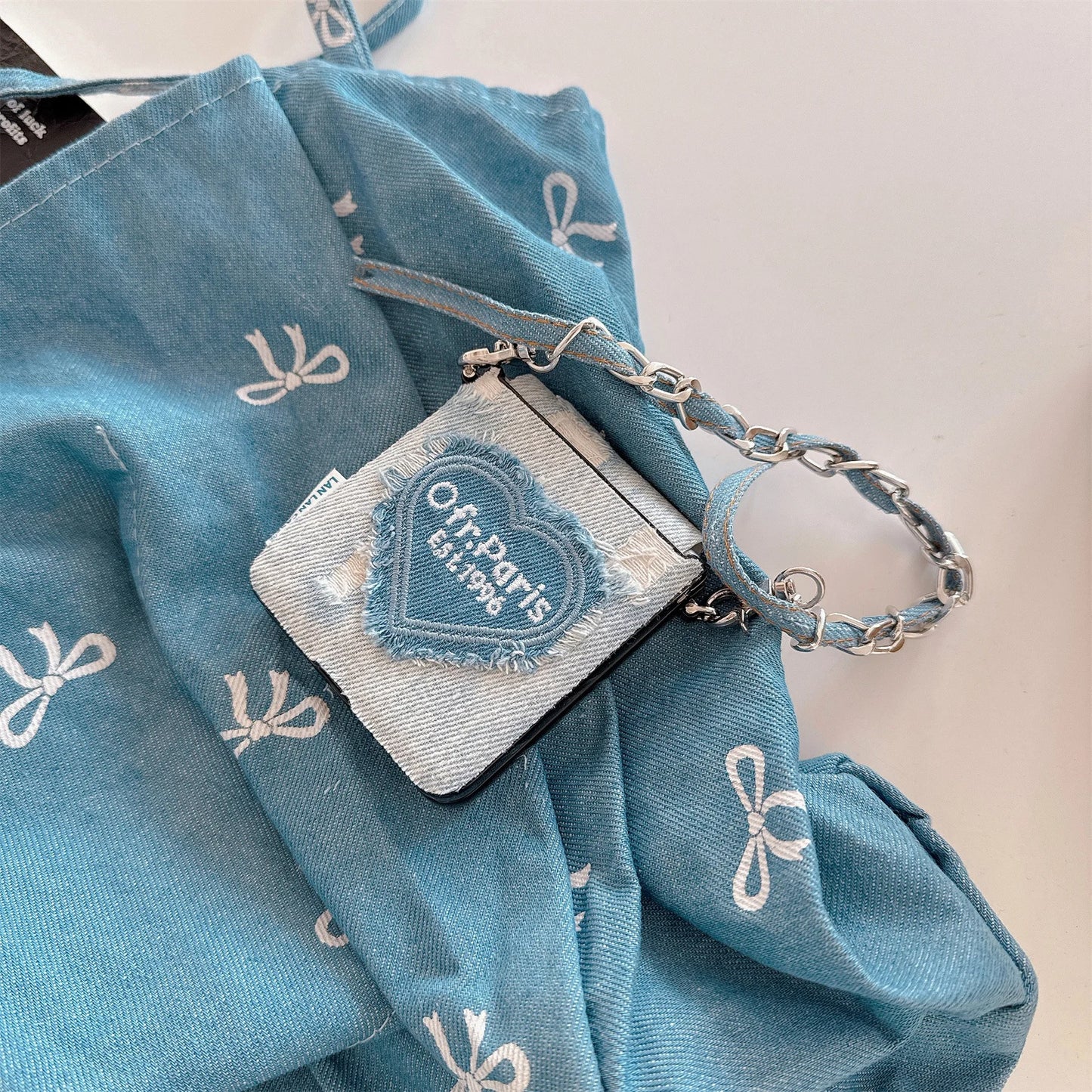Galaxy Z Flip Series Denim Heart Chain Case
